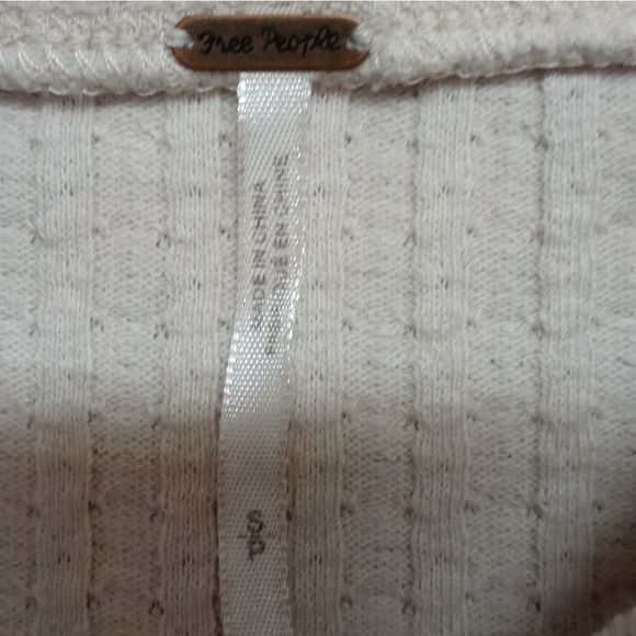 Free People 'Mixed Up Cuff' Thermal Top - Picture 11 of 15